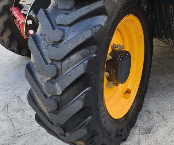 Used Agri Plus 40.7 18